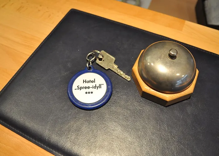 Spree-idyll מלון 3*